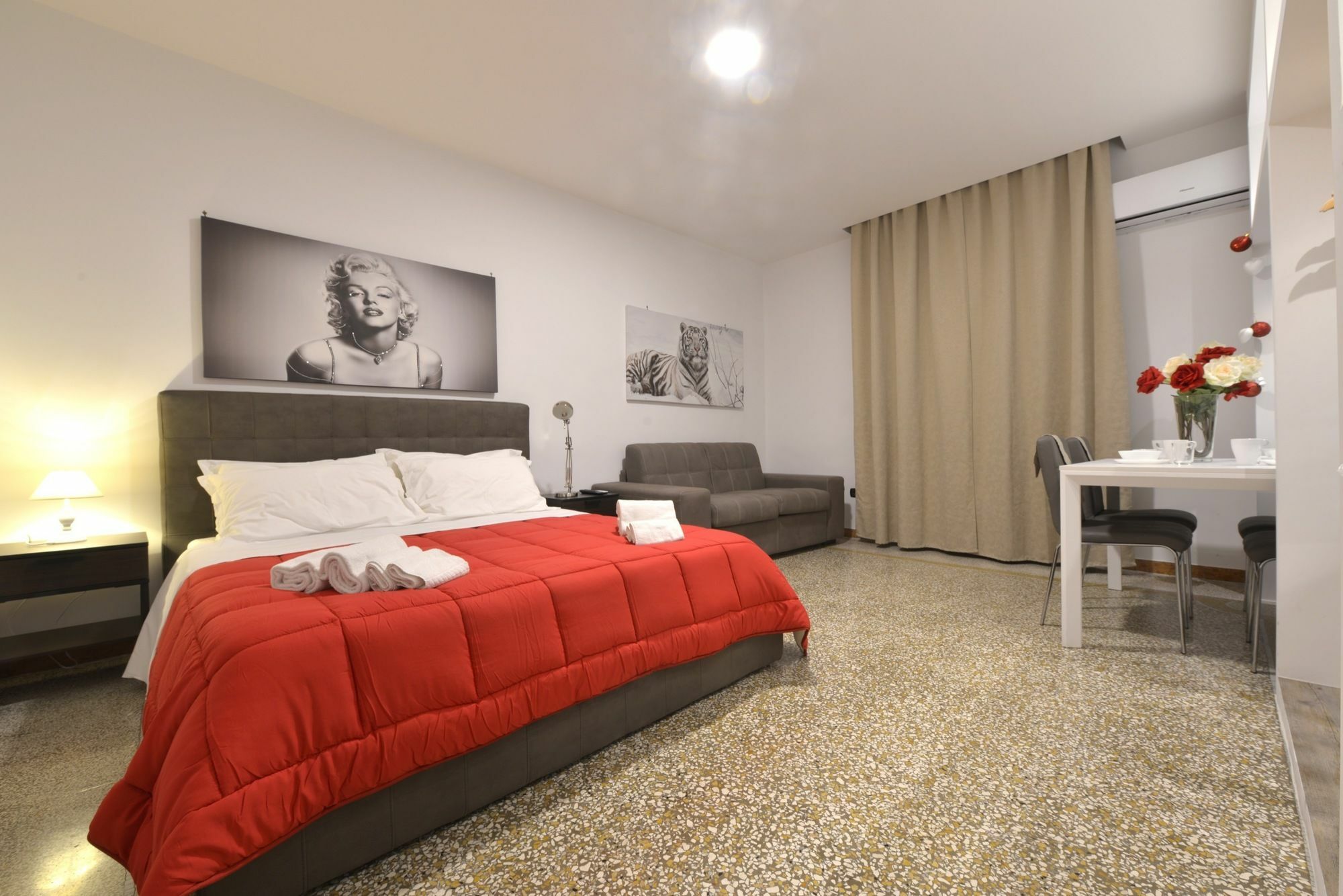 Napoli Central City Экстерьер фото
